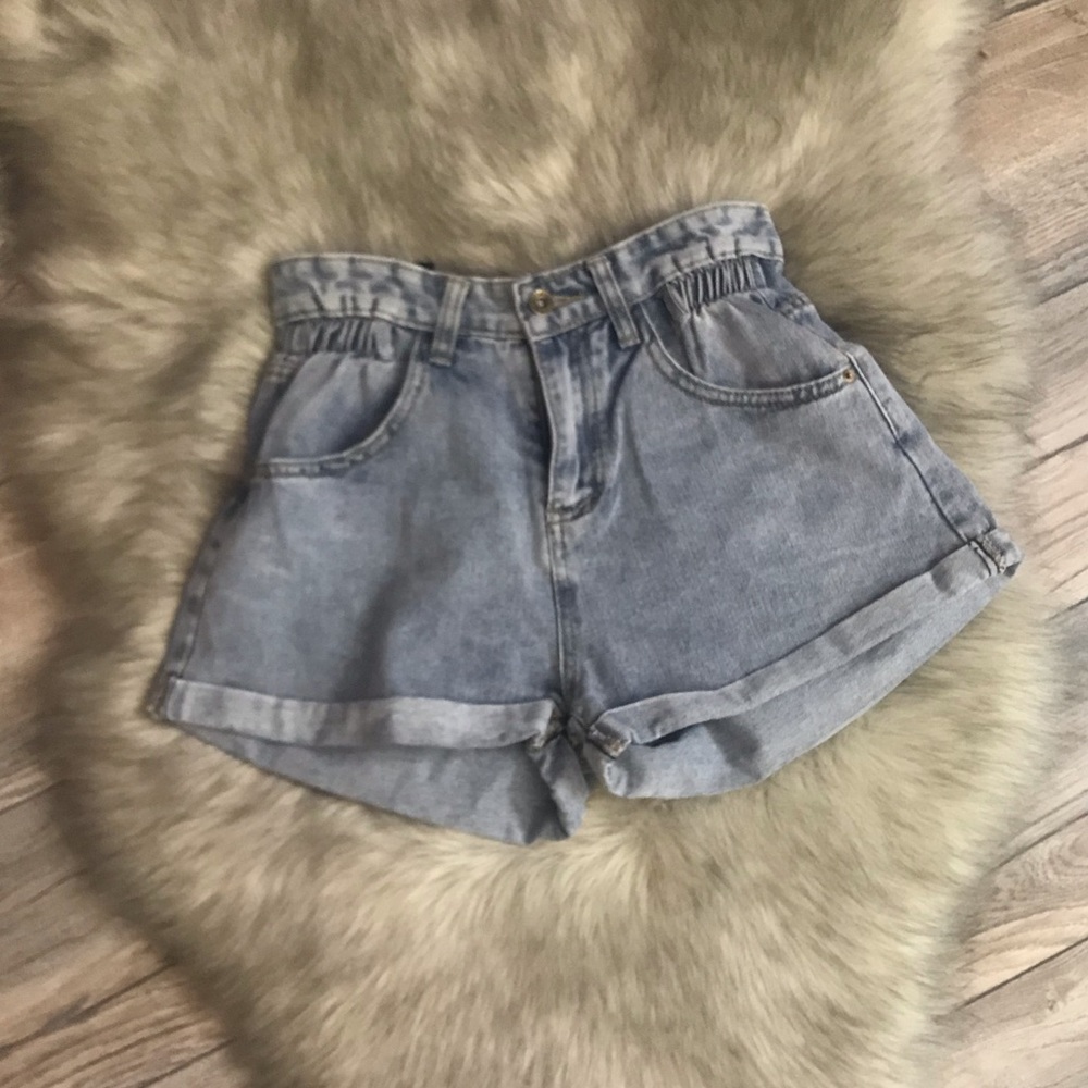 Let loose denim high rise short 💕 Fashion Nova ✨